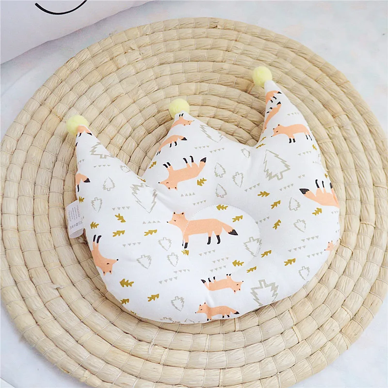 2 New Baby Combed Cotton Pillow Cute Knitted Crown Molded Shape Pillow Head Protection For A Baby Bed Children Bedroom Decoration