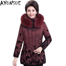 AYUNSUE/женская зимняя куртка на утином пуху большого размера 5XL, элегантная длинная парка с капюшоном и принтом для матери среднего возраста, Abrigos Mujer LX2256