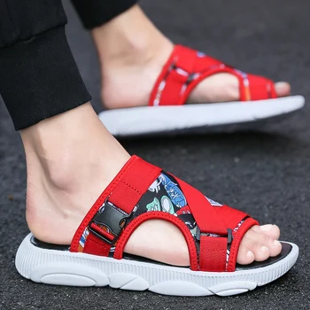 

YRRFUOT Slippers Men Summer Light Breathable Fashion Casual Slippers High Quality Non-slip Beach Shoes Trend Outdoor Flats Shoes