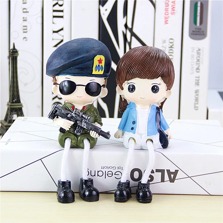 

2pcs/set 2016 New Descendants Of The Sun Songjoongki Songhyekyo 13cm Resin Action & Toy Figures Kid Toy For Lovers Birthday Gift