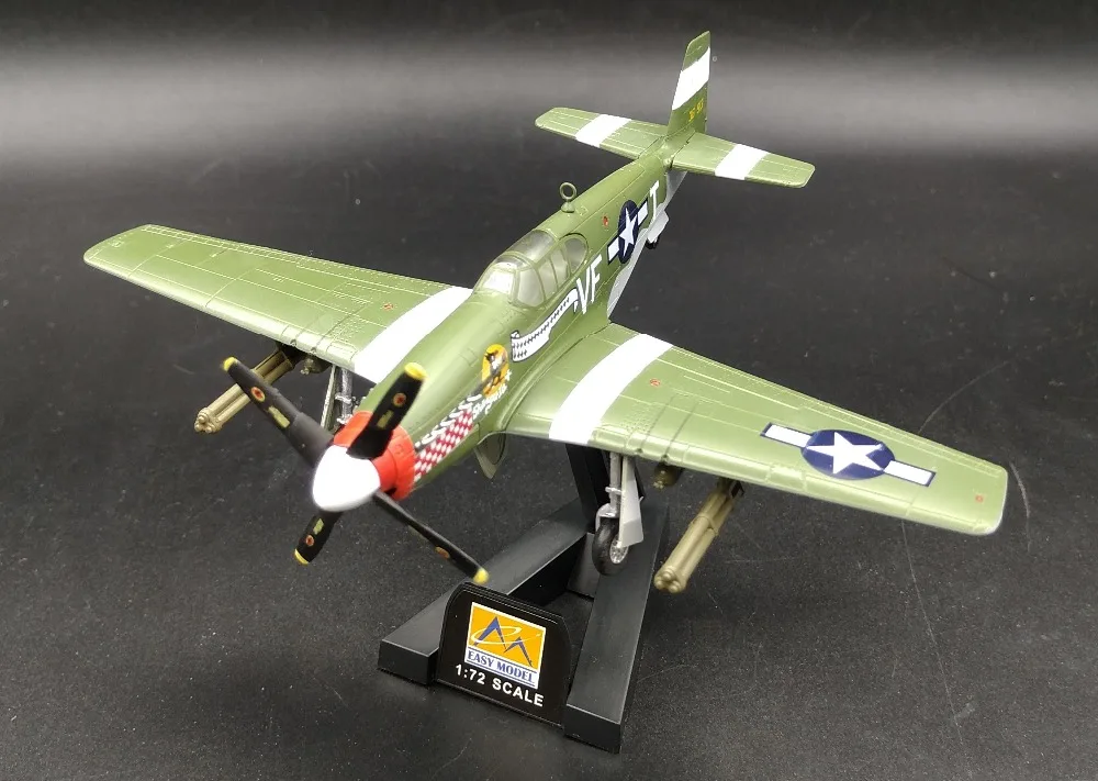 Труба 1: 72 36359 Второй мировой войны P51B модель истребителя