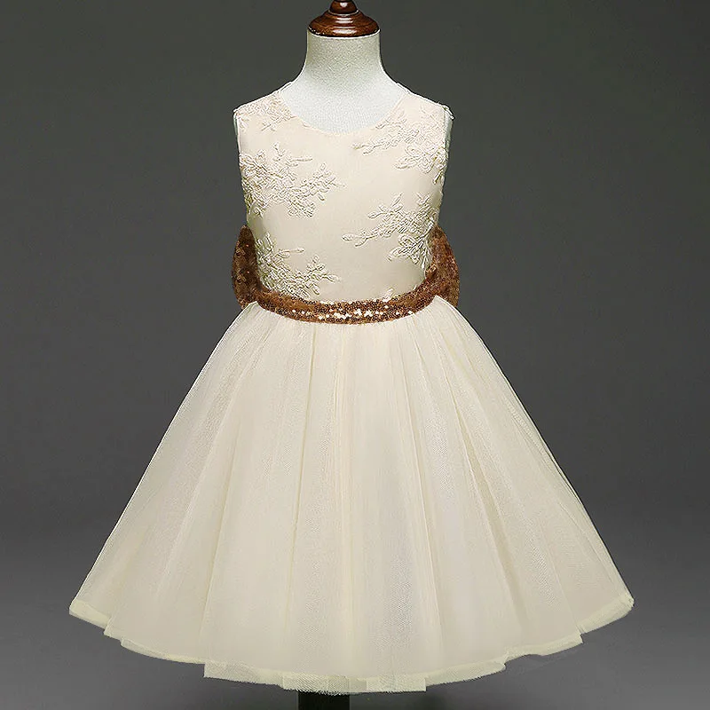 8211733454_1933995610