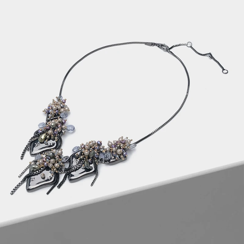 

Amorita boutique Stylish cubic zirconia geometric necklace