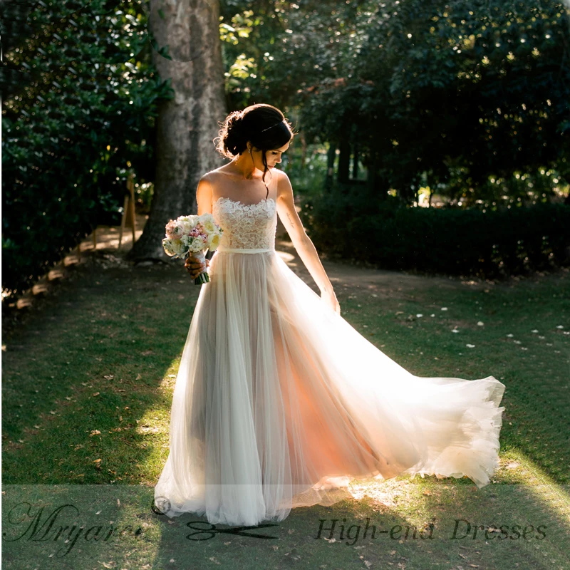 Elegant Bohemian Dress 2017 Scoop Illusion Neck Lace Appliqued A Line Flowing Tulle Rustic Forest  Wedding Dresses  (6)