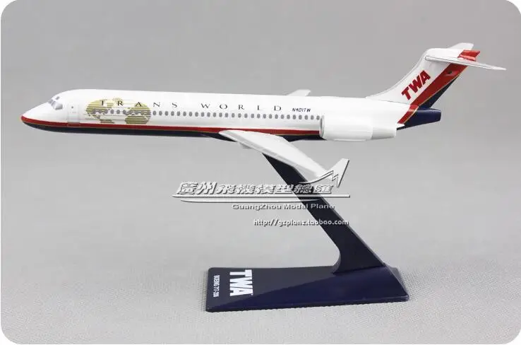 

19cm plastic AIR American Airways Plane Model B717-200 TWA Airlines Airplane Model W Stand Aircraft Gift