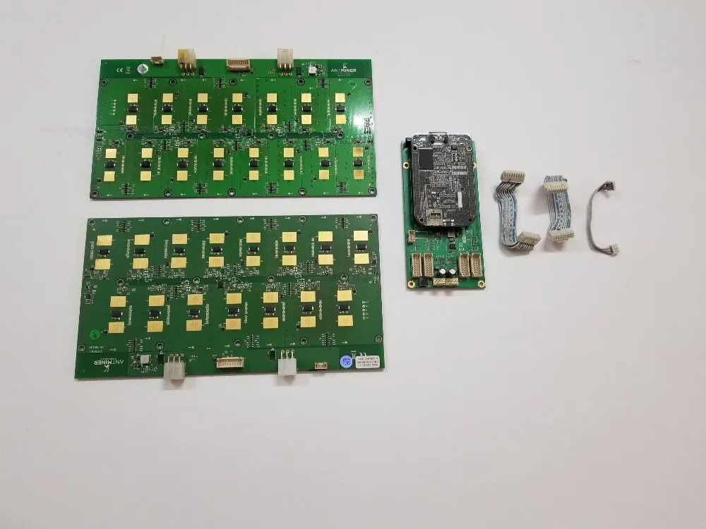 

2pcs Used Antminer S5 Hash Board 0.57T/S With 1 pc Control Board For Replace The Bad Part S5
