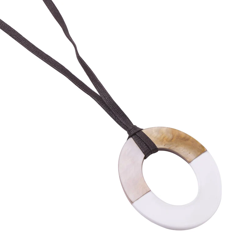 Новая мода геометрический Овальный смолы кулон с регулировкой коричневые ожерелья в виде кожаной веревки для женщин - Окраска металла: White