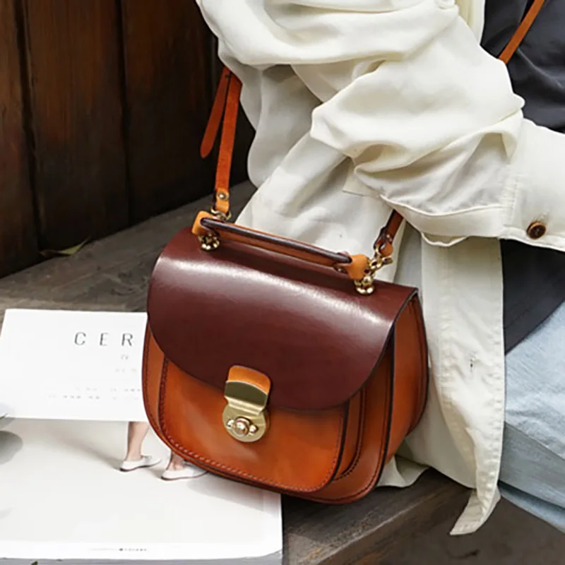 AETOO Handmade one-shoulder slanted handbag, women's leather bag, Japanese small vintage saddle bag