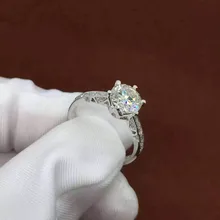 1 Carat ct Forever One DEF Color Engagement&Wedding Ring With Natural Dia mond Accents Solid 14 K 585 Gold