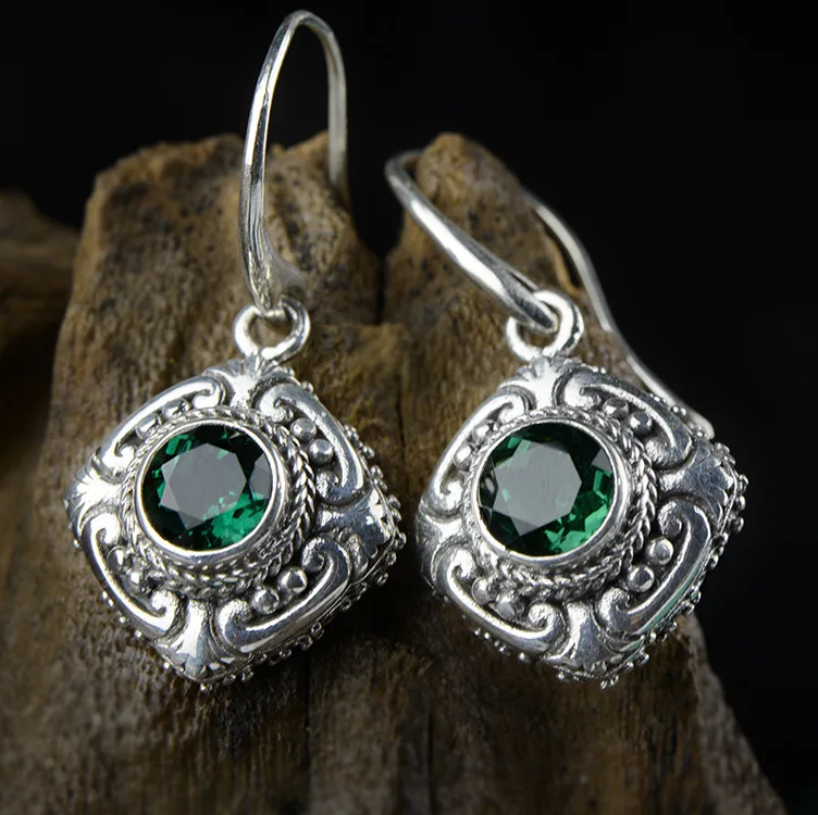 Silver Earrings palace Baroque antique Thai silver green crystal earrings, stone carving hollowed jewelry accessories Silver Earrings palace Baroque antique Thai silver green crystal earrings, stone carving hollowed jewelry accessories