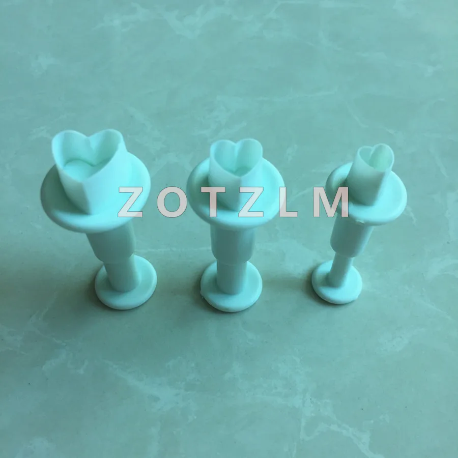 TXS04502
