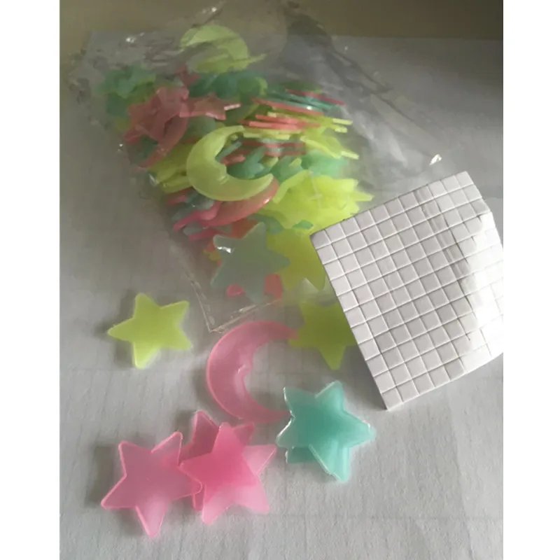 100Pcs-set-Night-luminous-Moon-Star-Stickers-Light-Up-Glow-In-The-Dark-for-Baby-Kids (3)