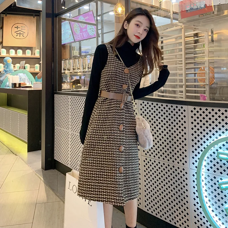 

Spring 2019 Korean Version of the New Baitao V-collar Single Row Button Plaid Waist Slim Long Dress Woman KF5663
