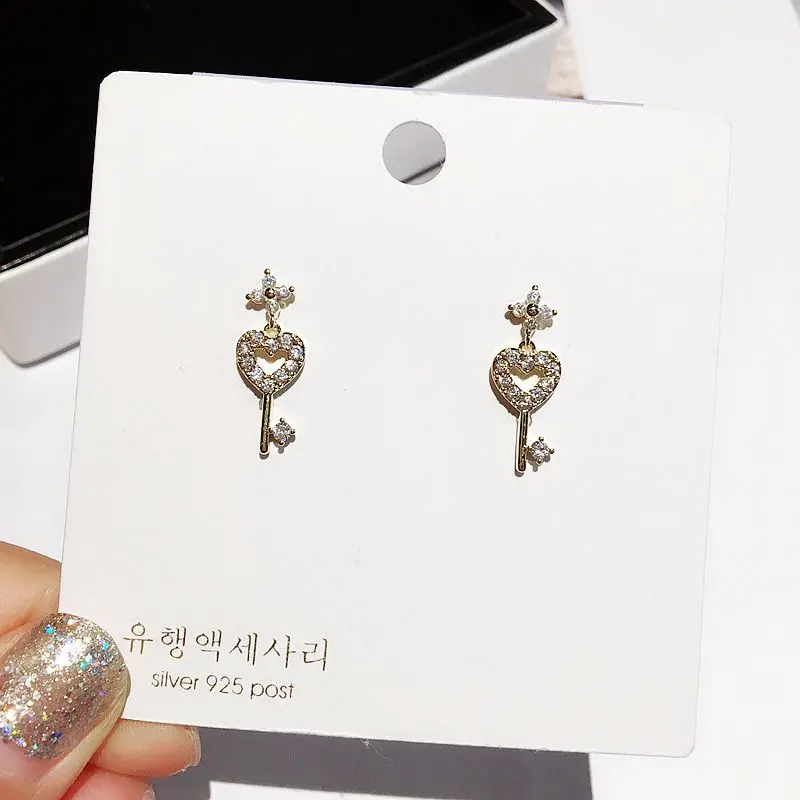 

Exquisite Heart Key Pendant Stud Earrings Gold Color Micro Paved Cubic Zirconia Earrings Fashion Women Jewelry