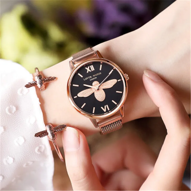 

Droshippping 2019 Fashion Ladies Bee Quartz Wrist Watch Women Casual Simple Leather Watch Female clock Dress reloj mujer