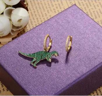 

european fashion design elegant animal pave green cubic zirconia high quality women uneven Huggie Gold color earring