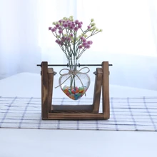 Европейская винтажная подвесная стеклянная настольная ваза для цветов, растения, гидропонный горшок в форме сердца с деревянной подставкой