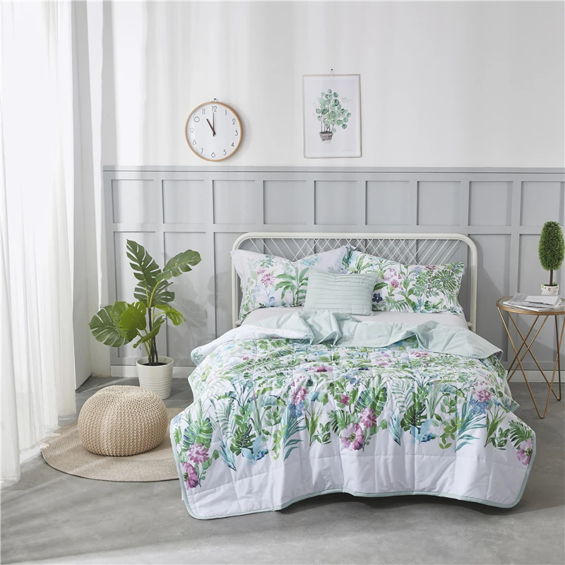 

Cotton Green Leaf Pattern Coverlets Quilted Five-layer Sewing Process Technics Breathable Bedspread Home Travel Machine Washing