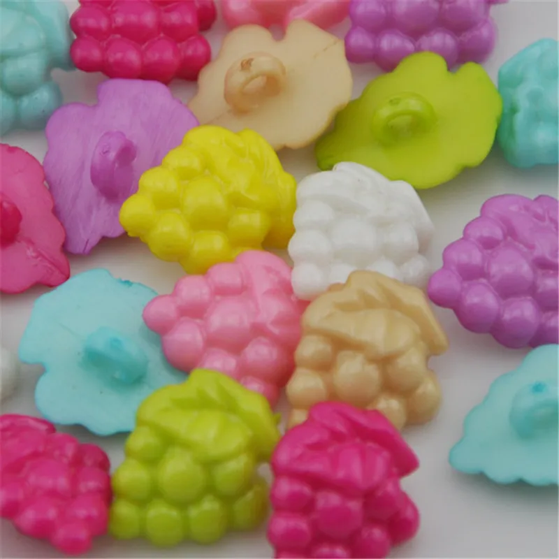 50 or 100 Baby//Children/'s Buttons 15mm 4-hole 10 colours Pink White Turquoise