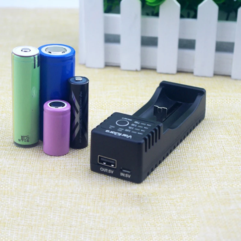 

U4 1.2V 3.2V 3.7V 3.8V AA AAA A SC 26650 10440NiMH Lithium Battery Smart Charger