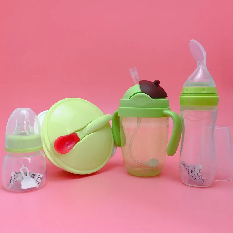 4 шт./компл. мультяшный чайник чашка для воды бутылочка для грудного молока присоска набор игрушек портативный дорожный набор средств по уходу за грудным ребенком подарок для новорожденного - Цвет: Зеленый
