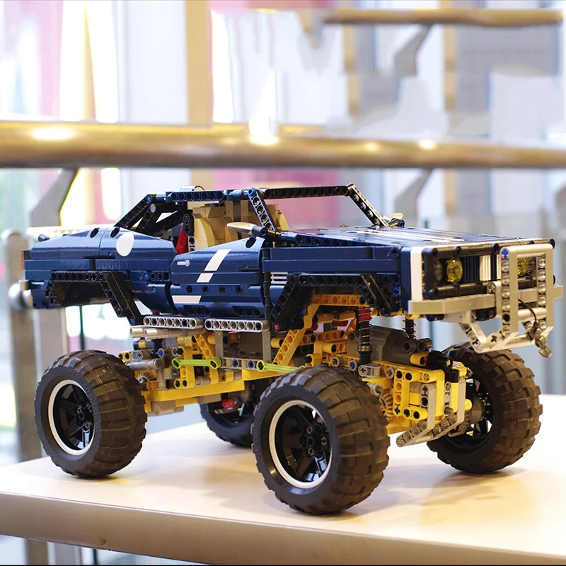 Lepin-20011-4x4-Crawler-Exclusive-Edition-building-bricks-blocks-Pickup-Toys-for-children-boys-Game-Model