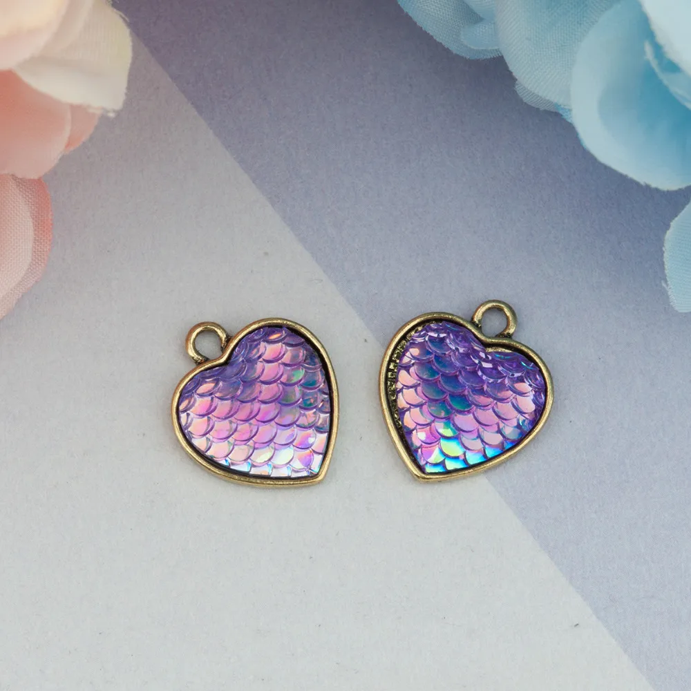 

DoreenBeads Zinc Alloy Resin Mermaid Fish Dragon Scale Charms Pendant Heart Antique Gold Color 21mm( 7/8") x 18mm( 6/8") 10pcs