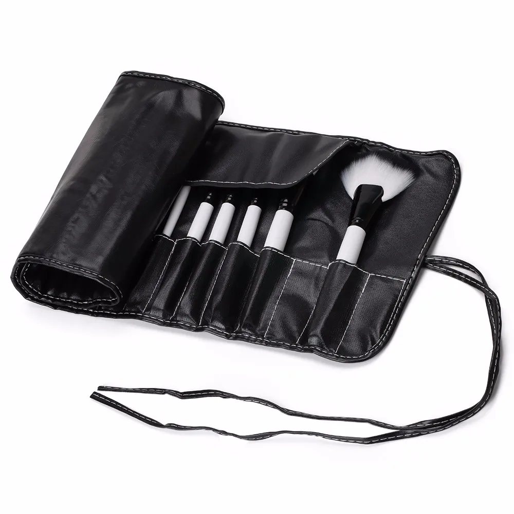 eye shadow brush