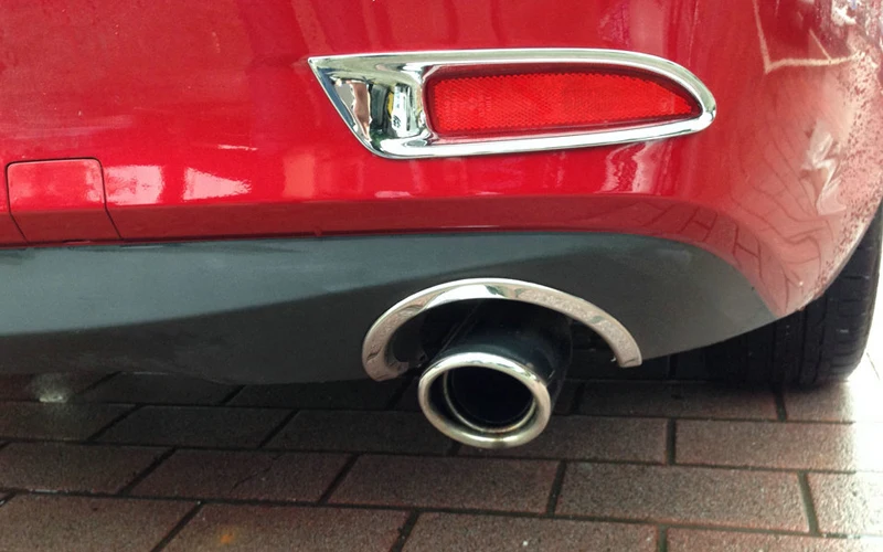 

Rear Exhaust muffler pipe around Ring Circle Cover trim 2pcs For Mazda Atenza / M6 m 6 2013 2014 2015