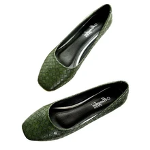 Женские лоферы на плоской подошве; водонепроницаемые мокасины; женская обувь для работы; вечерние и свадебные туфли; повседневные Элегантные туфли с мягкой подошвой в стиле ретро; Европейский фирменный дизайн