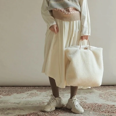 

Luxury Designer Women's Handbags Wool Bags for Women Cute Lamb Shoulder Bag Female Autumn Winter Crossbody Bag Bolsa Feminina