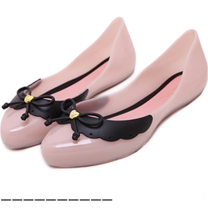model sandal jelly