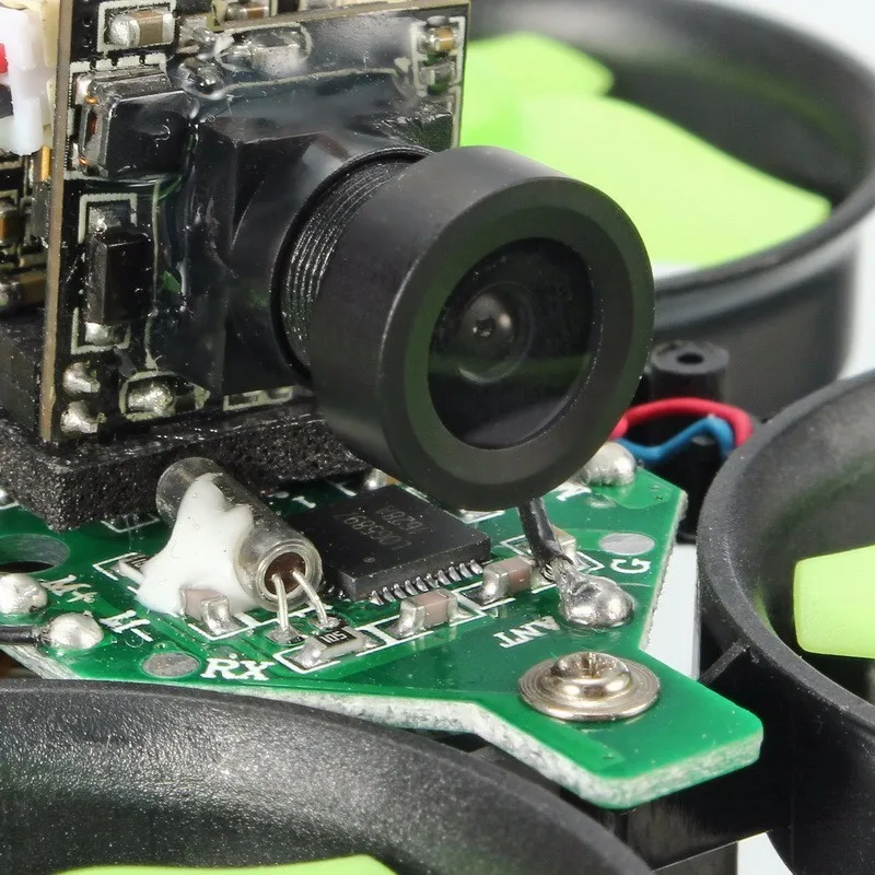 Eachine E010C микро FPV гоночный Квадрокоптер с 800TVL 40CH 25MW CMOS камера 45C батарея креплением