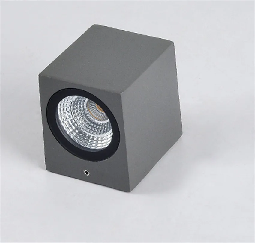 NR-157 WALL LIGHTS  (6)