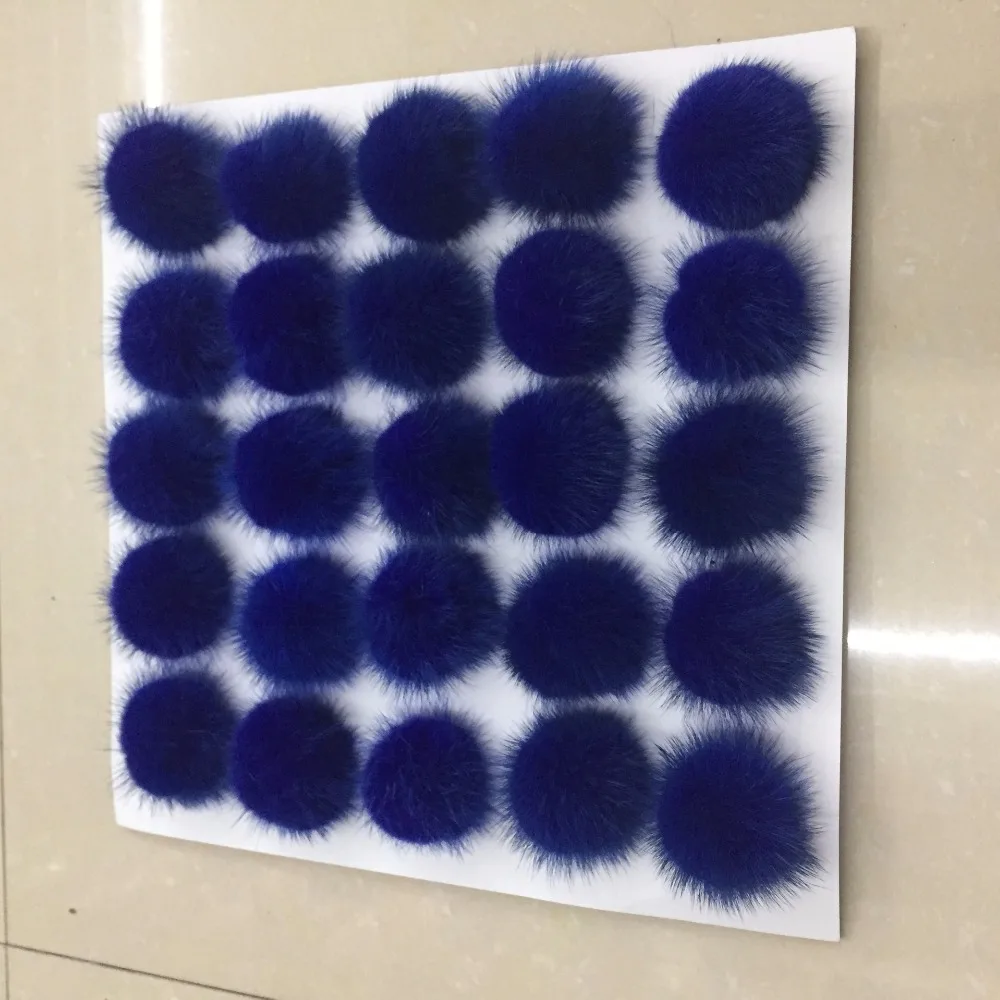 4389264685_686341285
