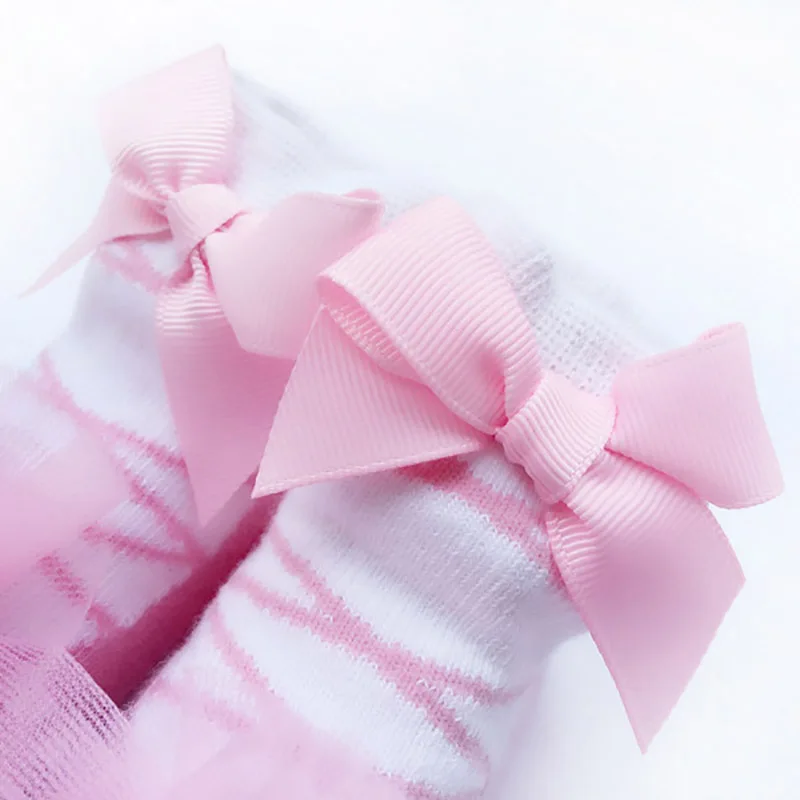 Носки для маленьких девочек от 0 до 12 месяцев, Qaulity, хлопковые кружевные носки для новорожденных с большим бантом и цветочным принтом, носки принцессы для маленьких девочек, подарок