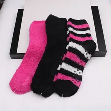 Зимние носки с героями мультфильмов; Нескользящие тапочки; теплые домашние тапочки; женские плотные термо кашемировые бесшовные зимние носки