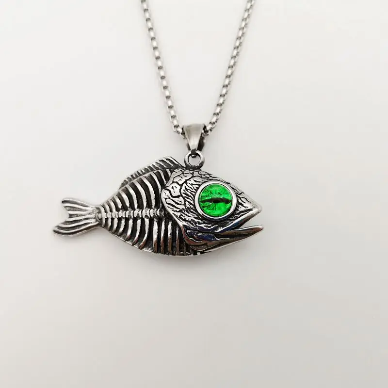 

2019 new arrival Green eye Piranha Skull pendant necklace Gothetic 316L Stainless steel mechanical Piranha Skull necklace men