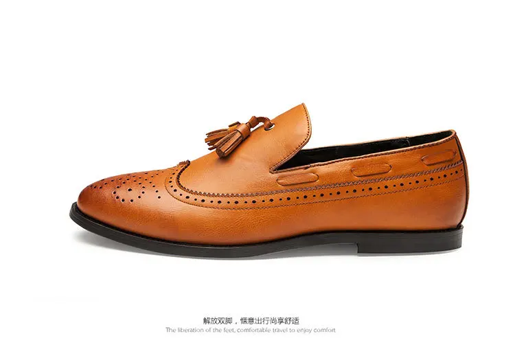 Новые туфли с перфорацией, британские ветер молодежи мужская деловая повседневная обувь популярные мужские туфли с кисточками повседневная обувь из кожи