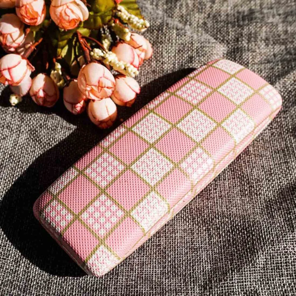 

Lattice Eyewear case men women clean cloth elegant eyeglass box Art painting glasses case Multi color leather case