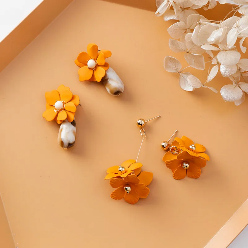 

2019 Fashion Orange Flower Drop Earrings Natural Stone Asymmetry Earrings For Women Cute Femme Brinco Wholesale Girls Jewelry