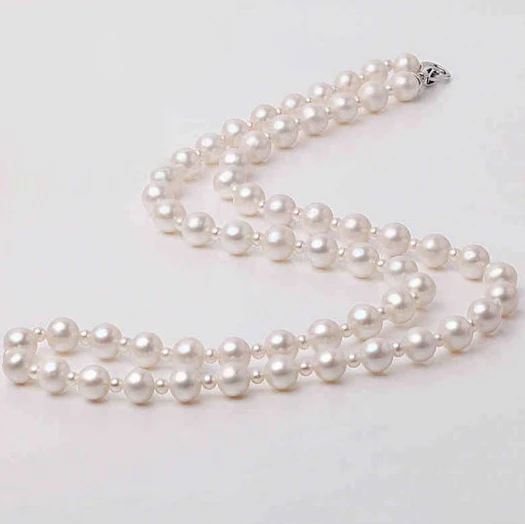 Women favorite freshwater pearl necklace, the most suitable woman wedding anniversary gift