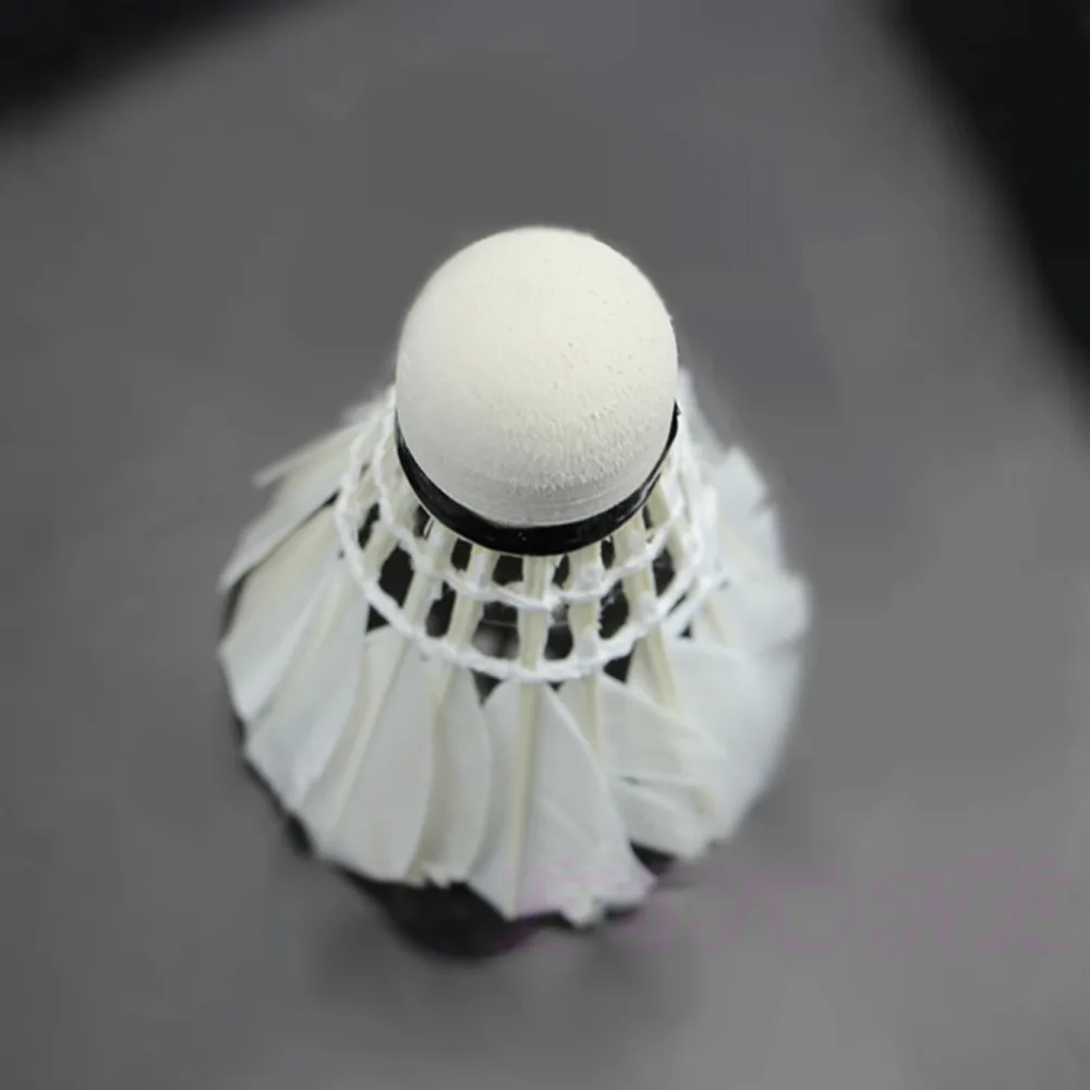 12X entrenamiento deportes White Goose Feather Birdies Juego de Pelota Shuttlecocks Badminton 12X entrenamiento deportes White Goose Feather Birdies Juego de Pelota Shuttlecocks Badminton
