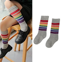 Гольфы с изображением милой радуги и зима-осень до середины икры Длина трубка нескользящих носочков для детей или для детей ясельного возраста