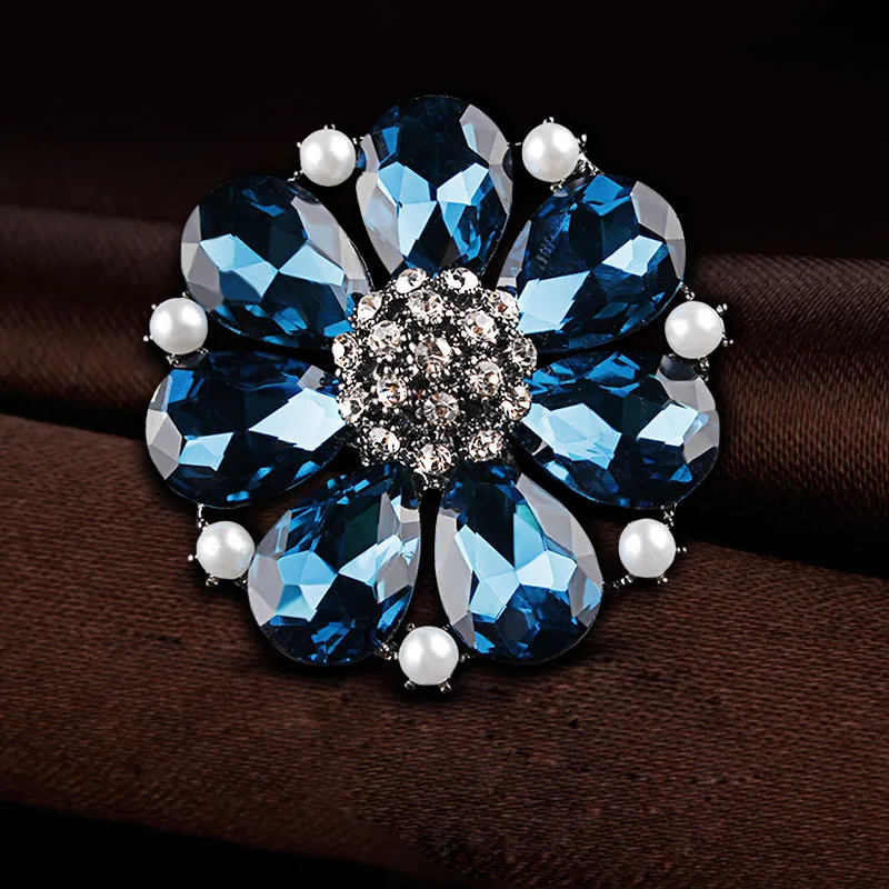 RE Mens brooch brand design popular choice Crystal broochin Brooches
