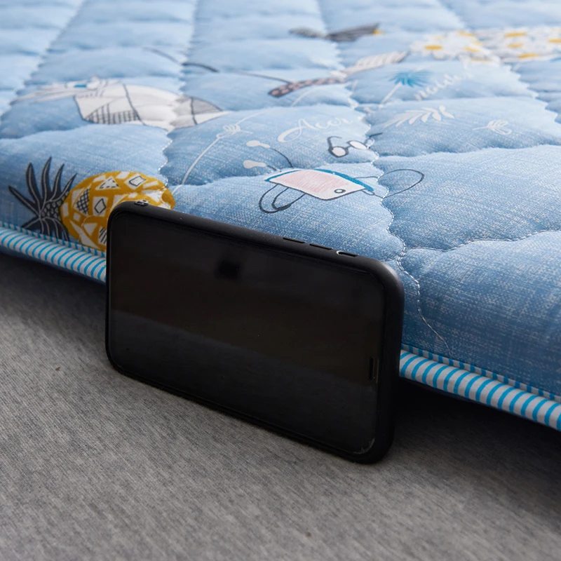 Наматрасник защитный коврик односпальная кровать татами матрас мягкий удобный дышащий Многоцветный на выбор