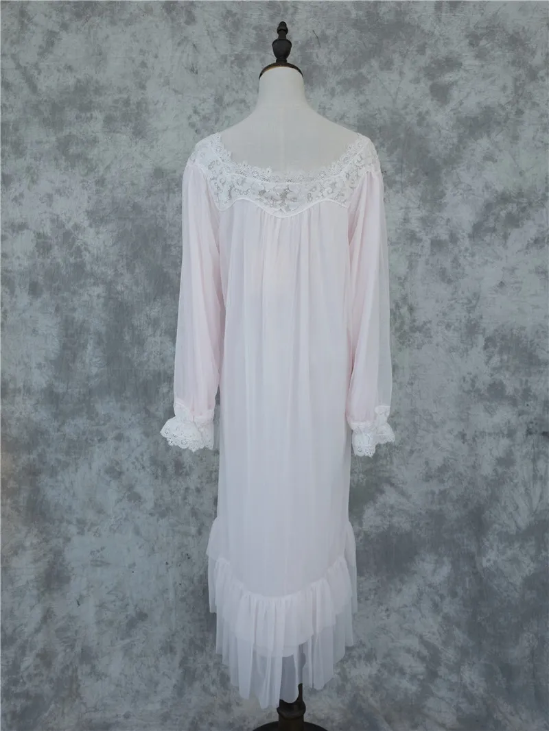 NIGHTGOWN (8)