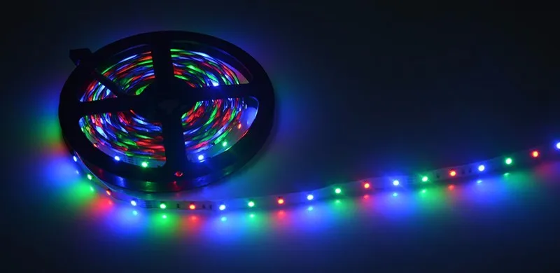 RGB Светодиодные ленты свет SMD3528 DC12V Гибкие светодиодные Клейкие ленты Лампа 60LED/M 5 м-водонепроницаемый, питание 2A, ИК-пульт дистанционного