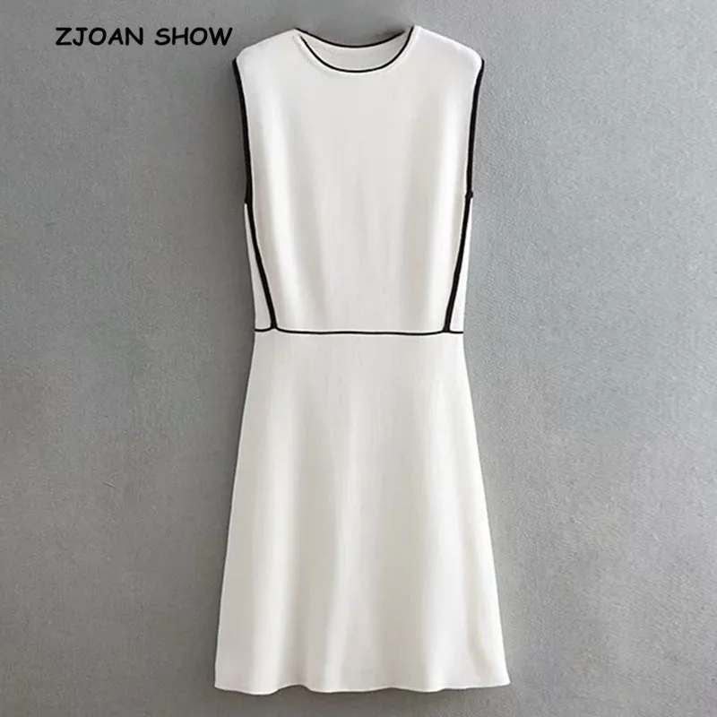 

2019 New Black White Contrast color Knitting Sleeveless Dress Retro Women Stitching line o neck A-line Mini short Dresses