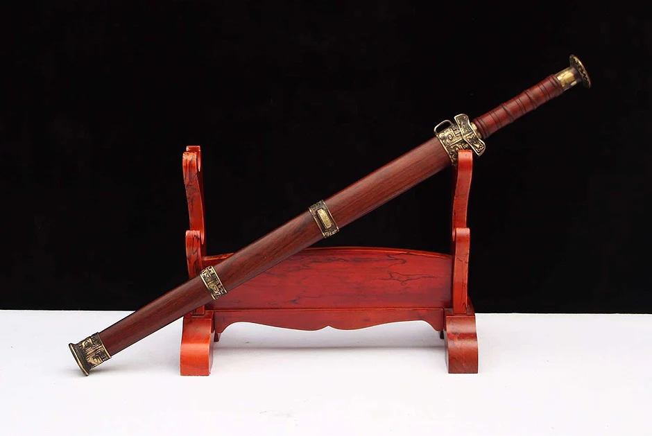 

Chinese Sword Hand-made Damascus Folded Steel+clay tempered Han DynastySword Very sharp Famaus blade